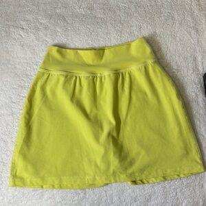 Beyond Yoga Neon Yellow Athletic Skort Built In Shorts Tennis Golf Running Skirt